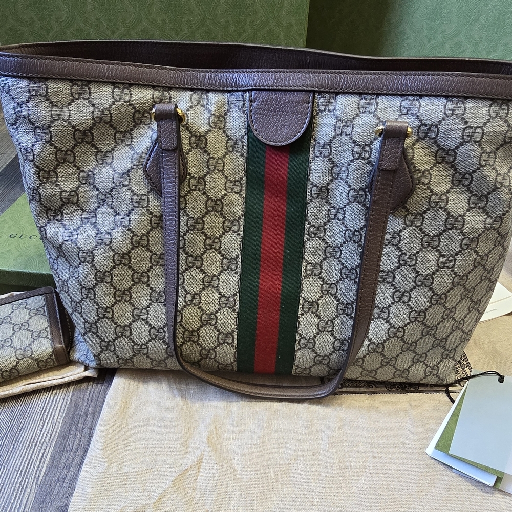 Gucci Ophidia Large Tote Bag and Wallet Very Good Condition Authentic - Picture 8 of 16